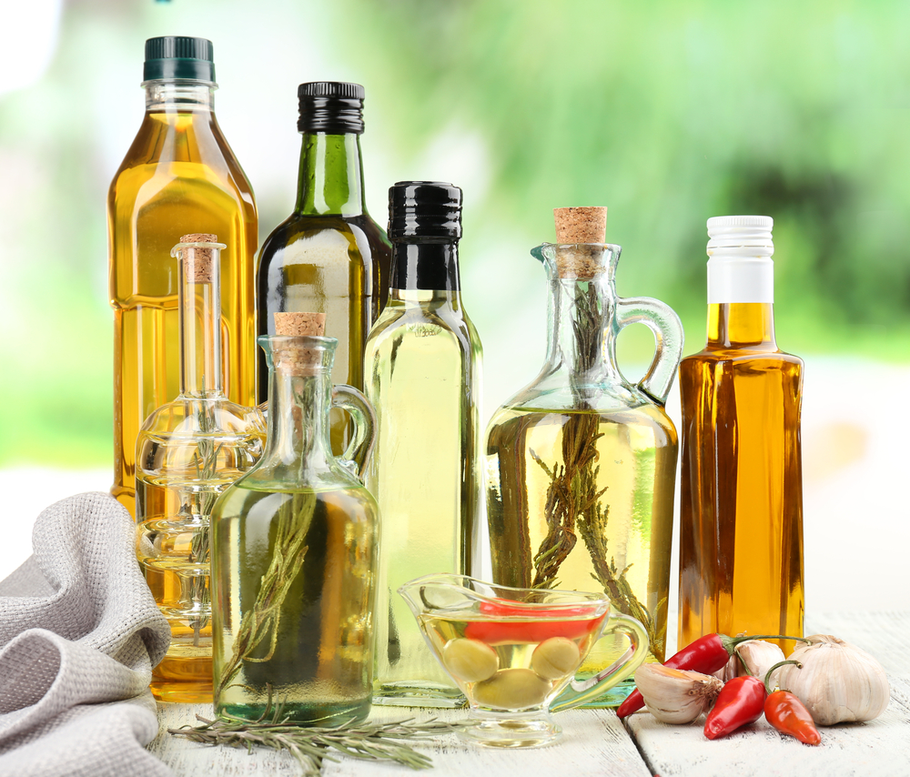 Bottles of heart-healthy cooking oils