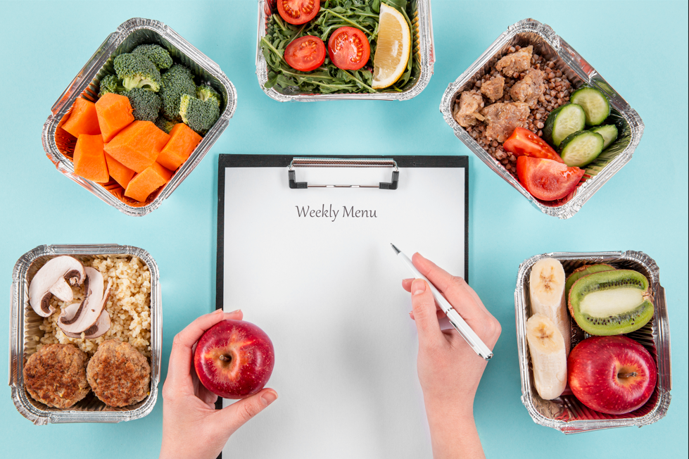 Illustration of weekly meal planning and healthy food preparation